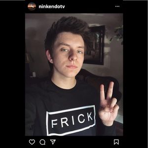 Ninkendo frick crop top size small